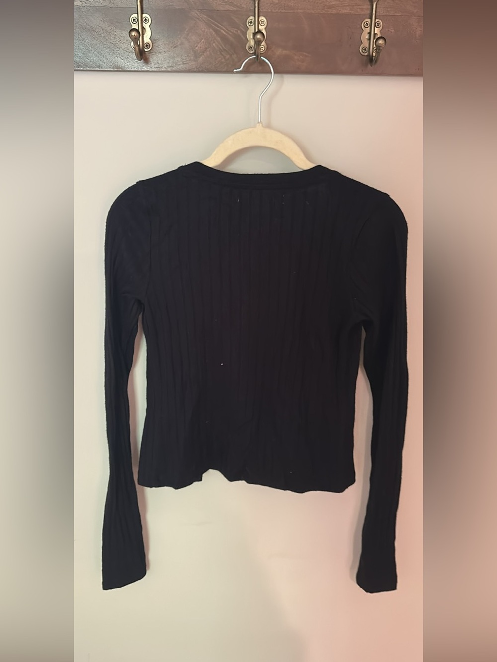 Abercrombie & Fitch Black Ribbed Button-Up Cardigan - Picture 3 of 3